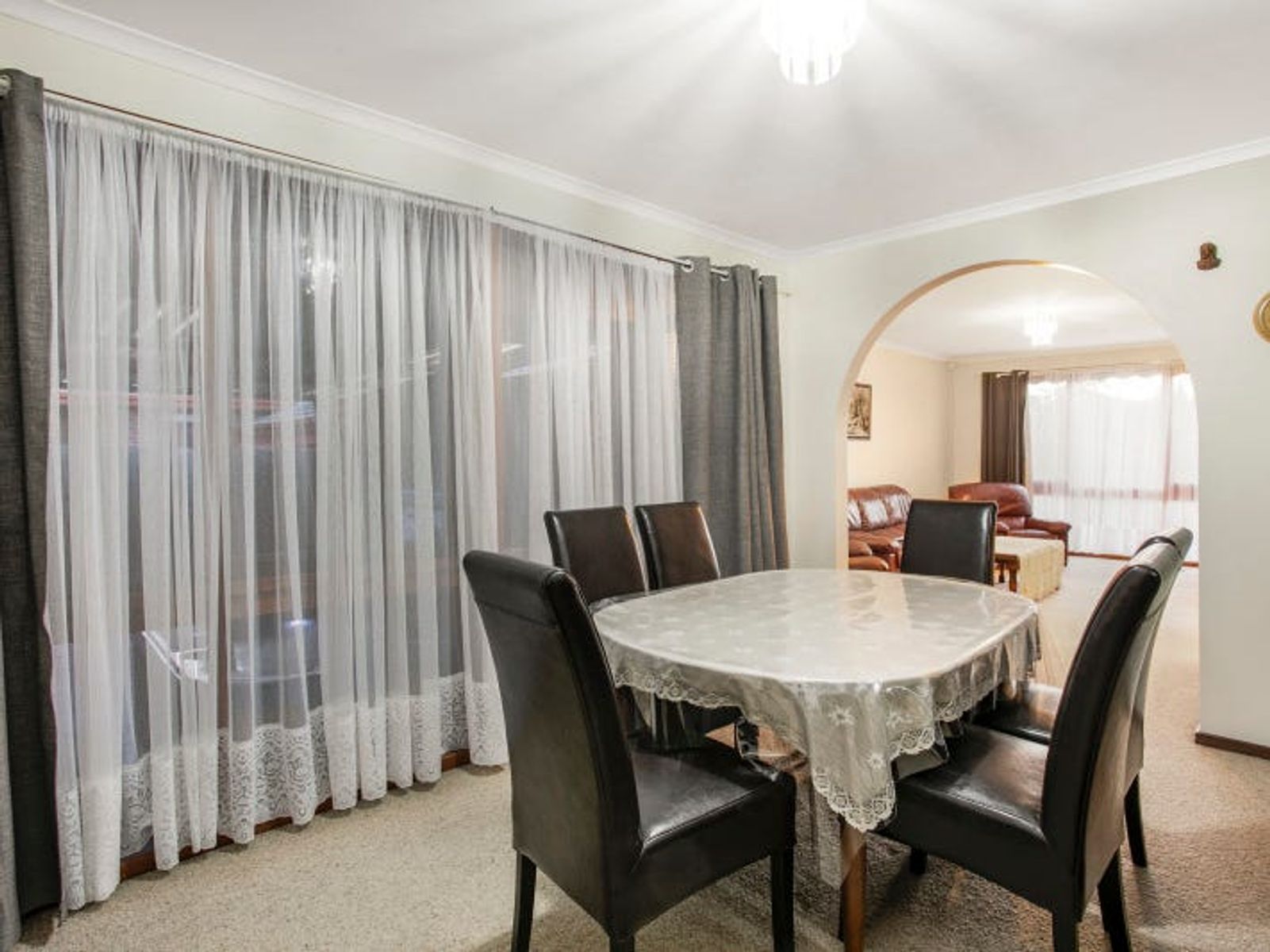 28 Lauriston Drive, Endeavour Hills, VIC 3802, Endeavour Hills - Thumbnail 5