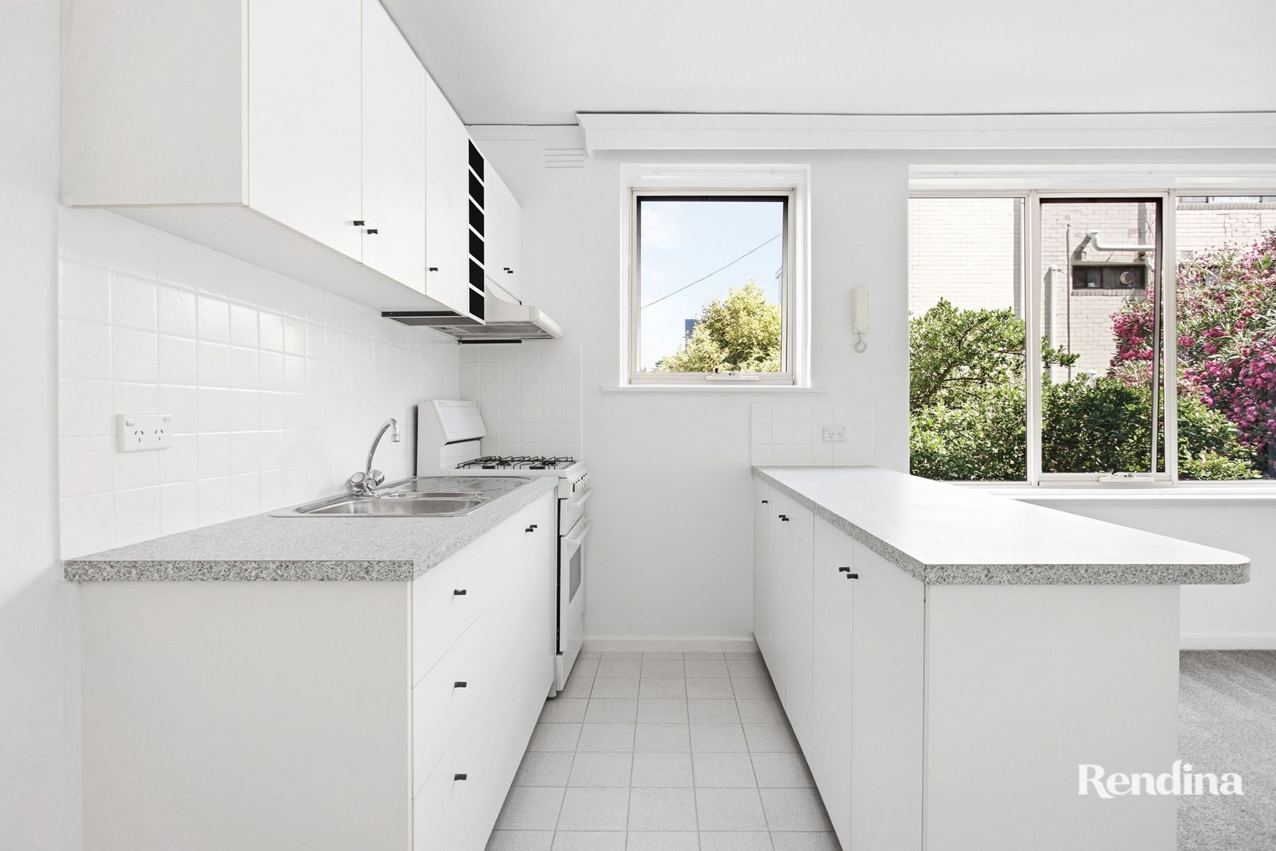 13/7 Manningham Street, Parkville - Thumbnail 2