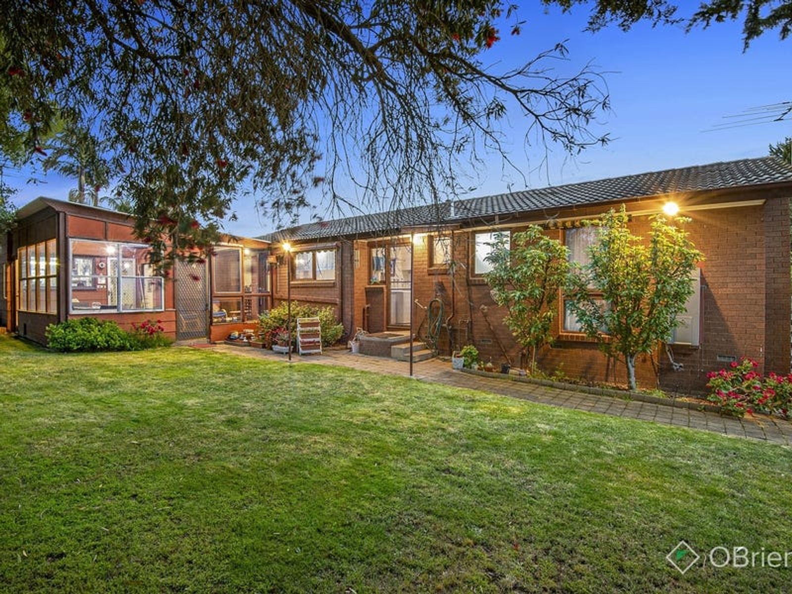 12 Clifton Way, Endeavour Hills, VIC 3802, Endeavour Hills - Thumbnail 8