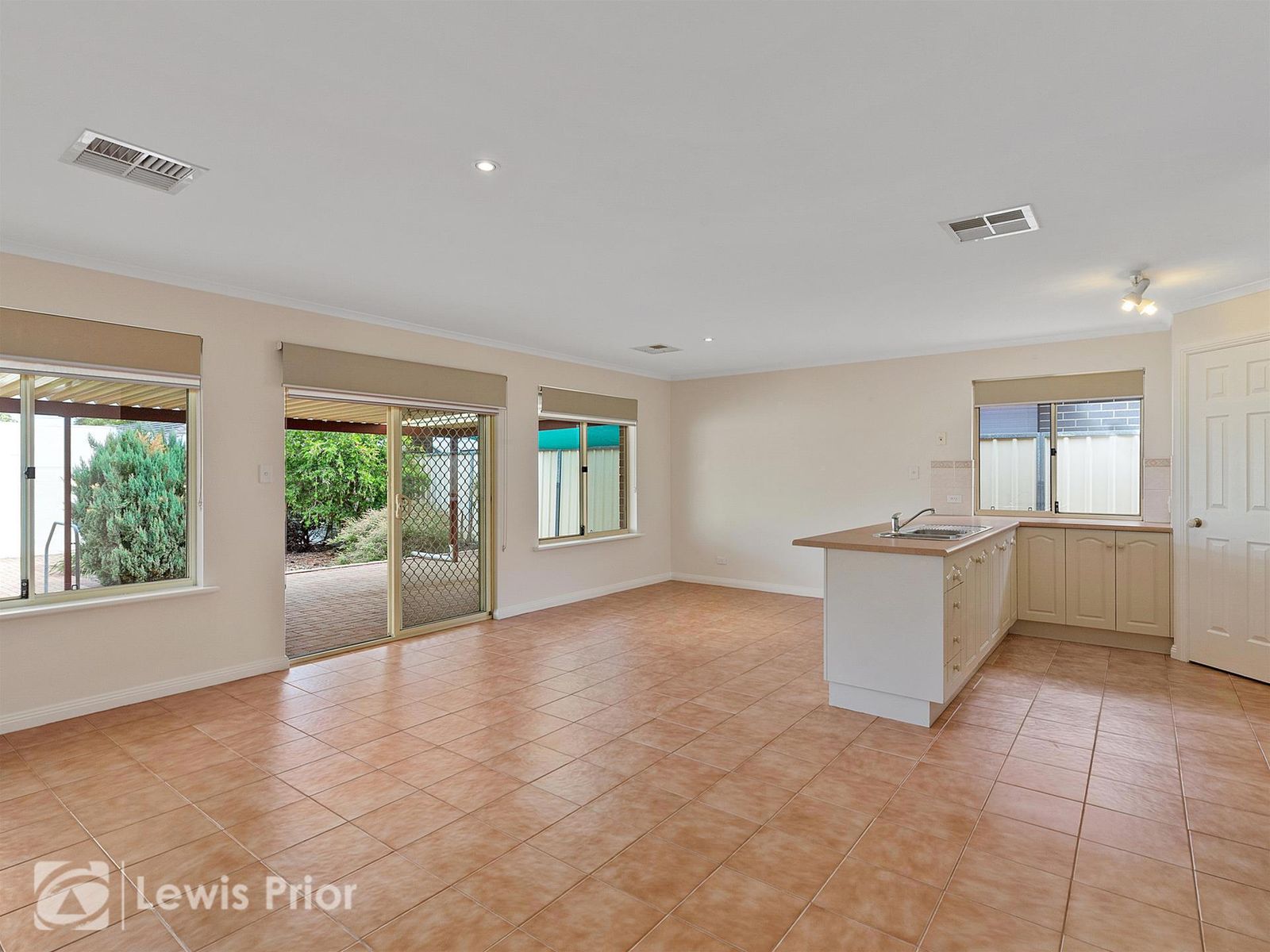 4A Lincoln Avenue, Warradale SA 5046, Warradale - Thumbnail 2