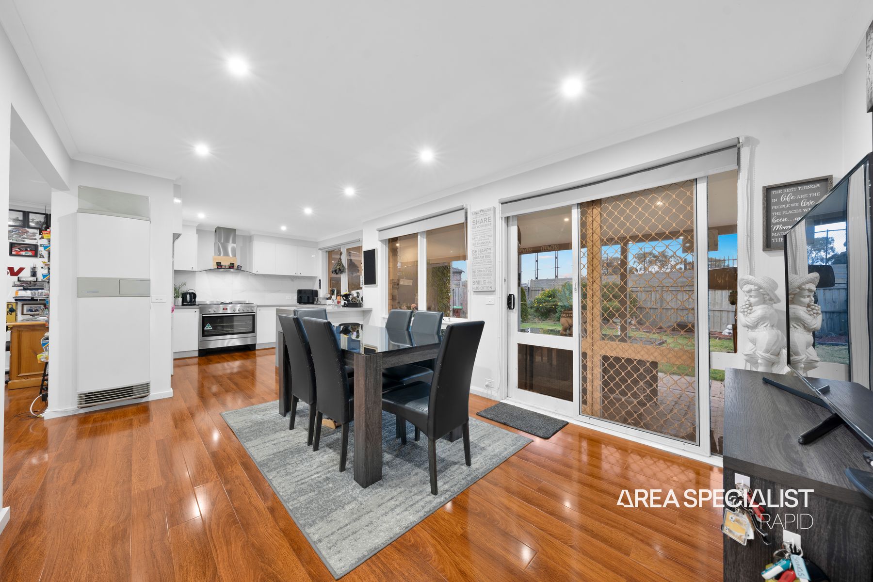 15 Farrer Close, Cranbourne, VIC 3977, Cranbourne - Thumbnail 4
