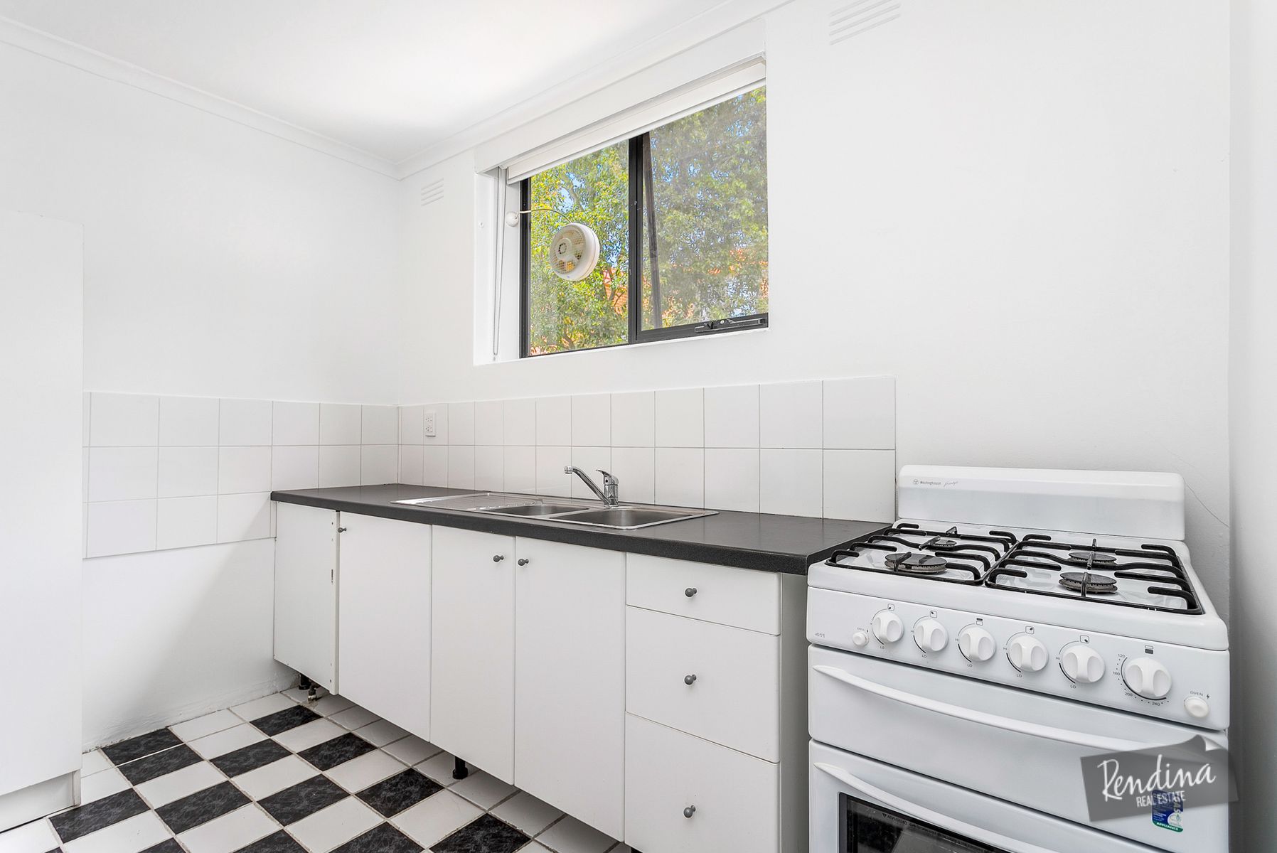 9/47 Railway Place West, Flemington - Thumbnail 2