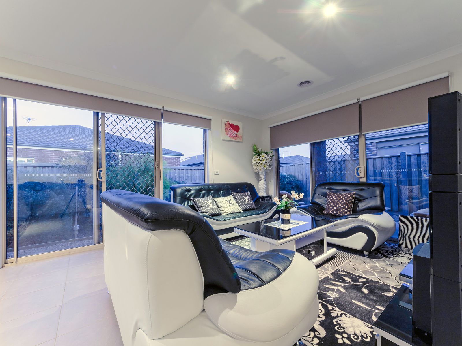 9 Plume Place, Point Cook VIC 3030, Point Cook - Thumbnail 4
