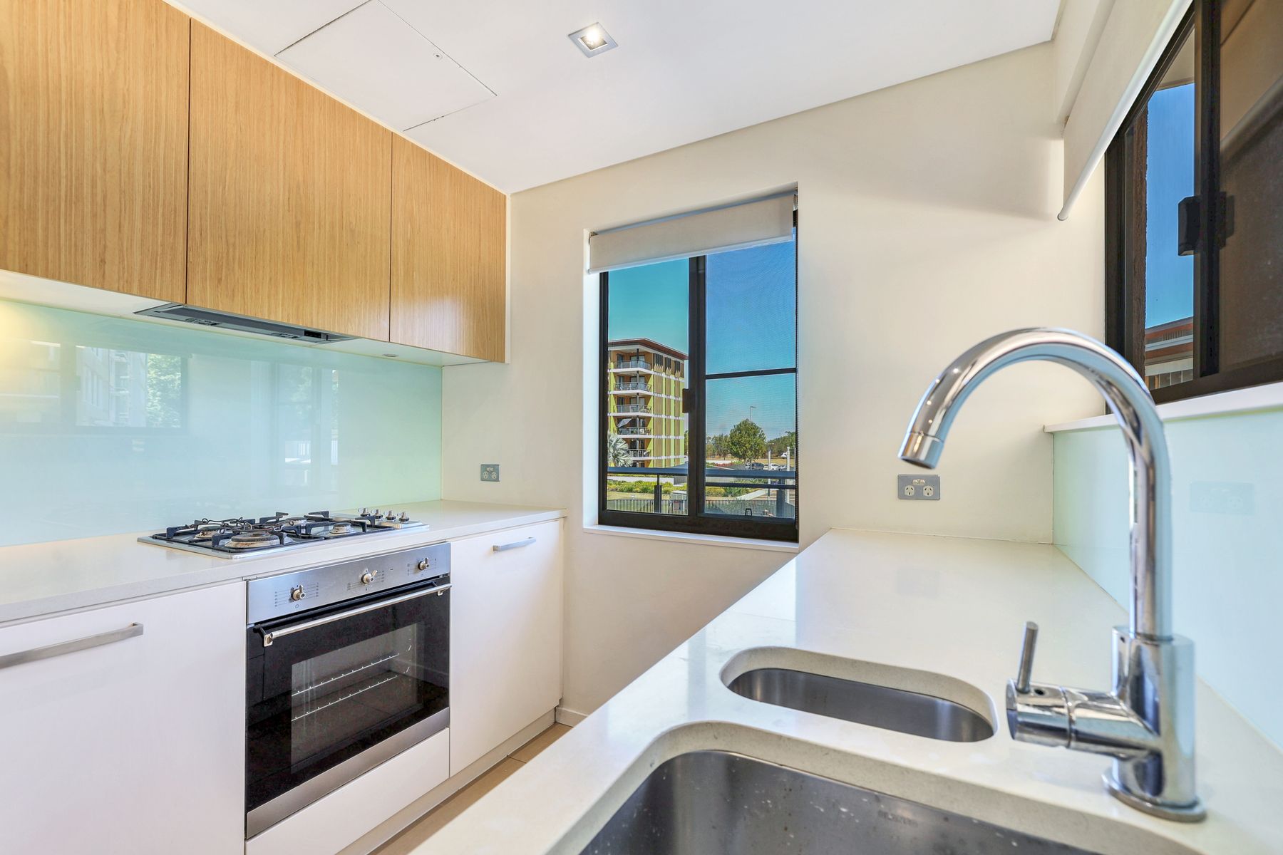 203/19B Kitchener Drive, Darwin City NT 0800, Darwin City - Thumbnail 3