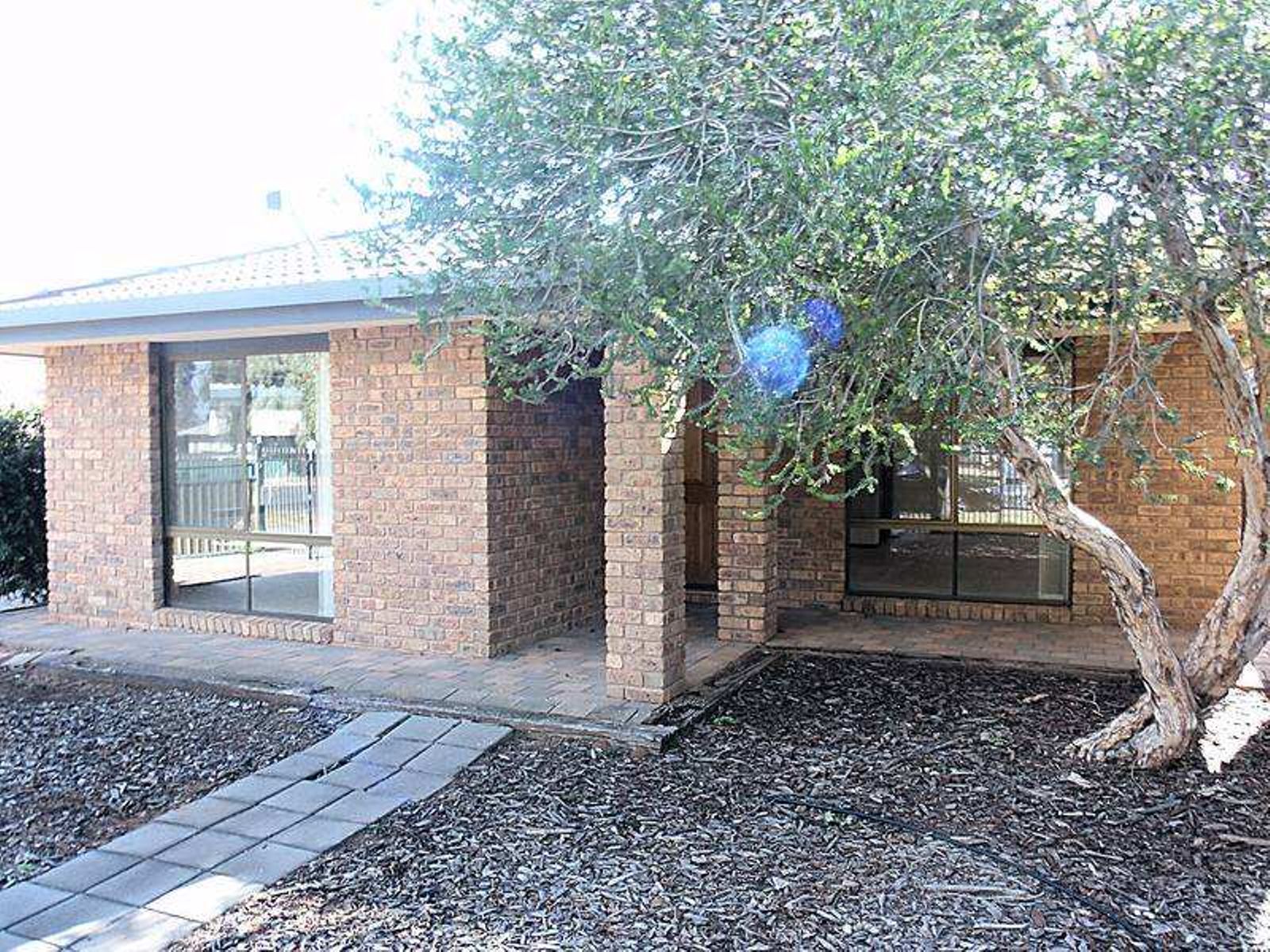 12A Westcliffs Avenue, Red Cliffs - Image 1