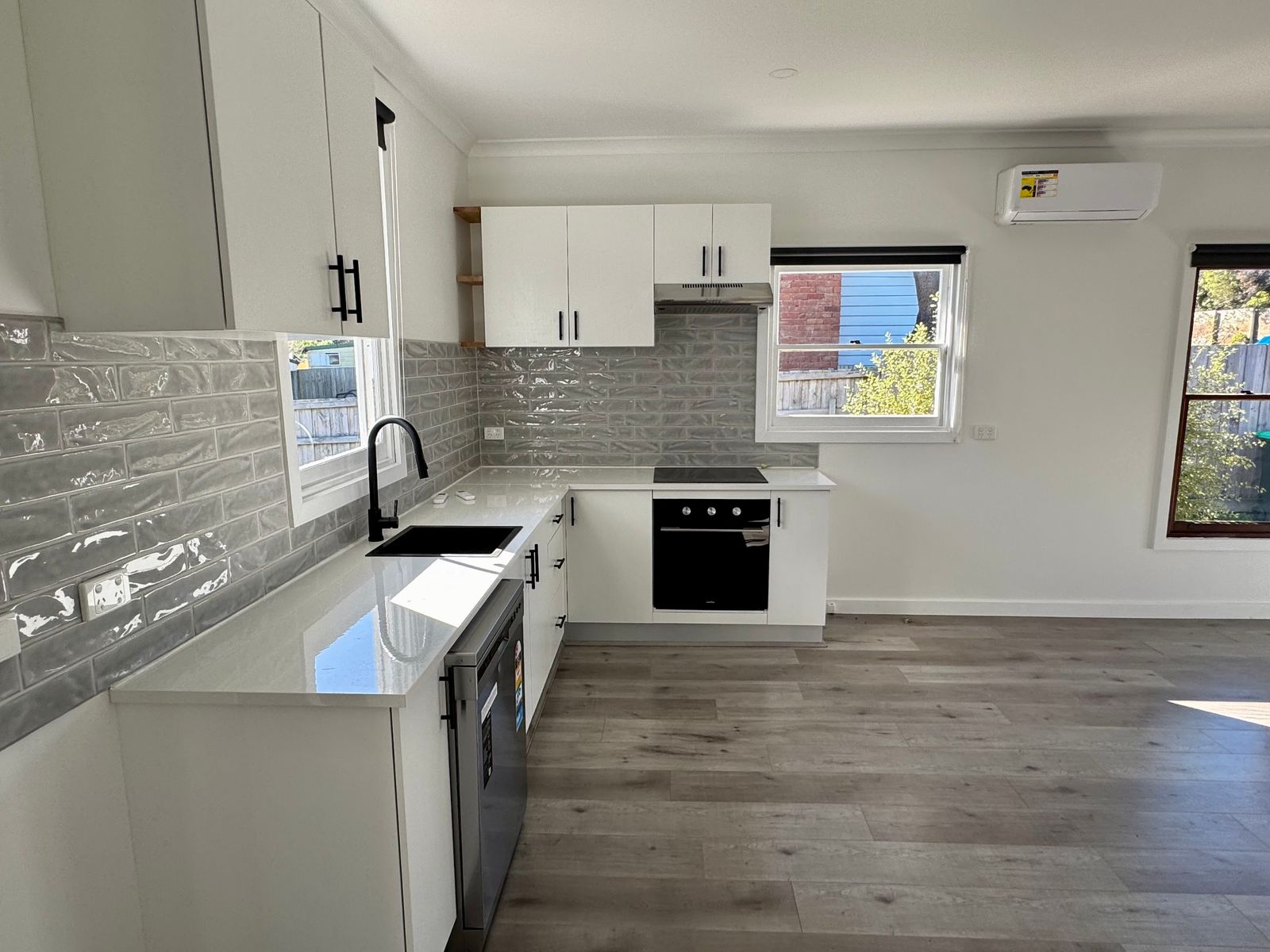 30 Service Road, Moe VIC 3825, Moe - Thumbnail 3