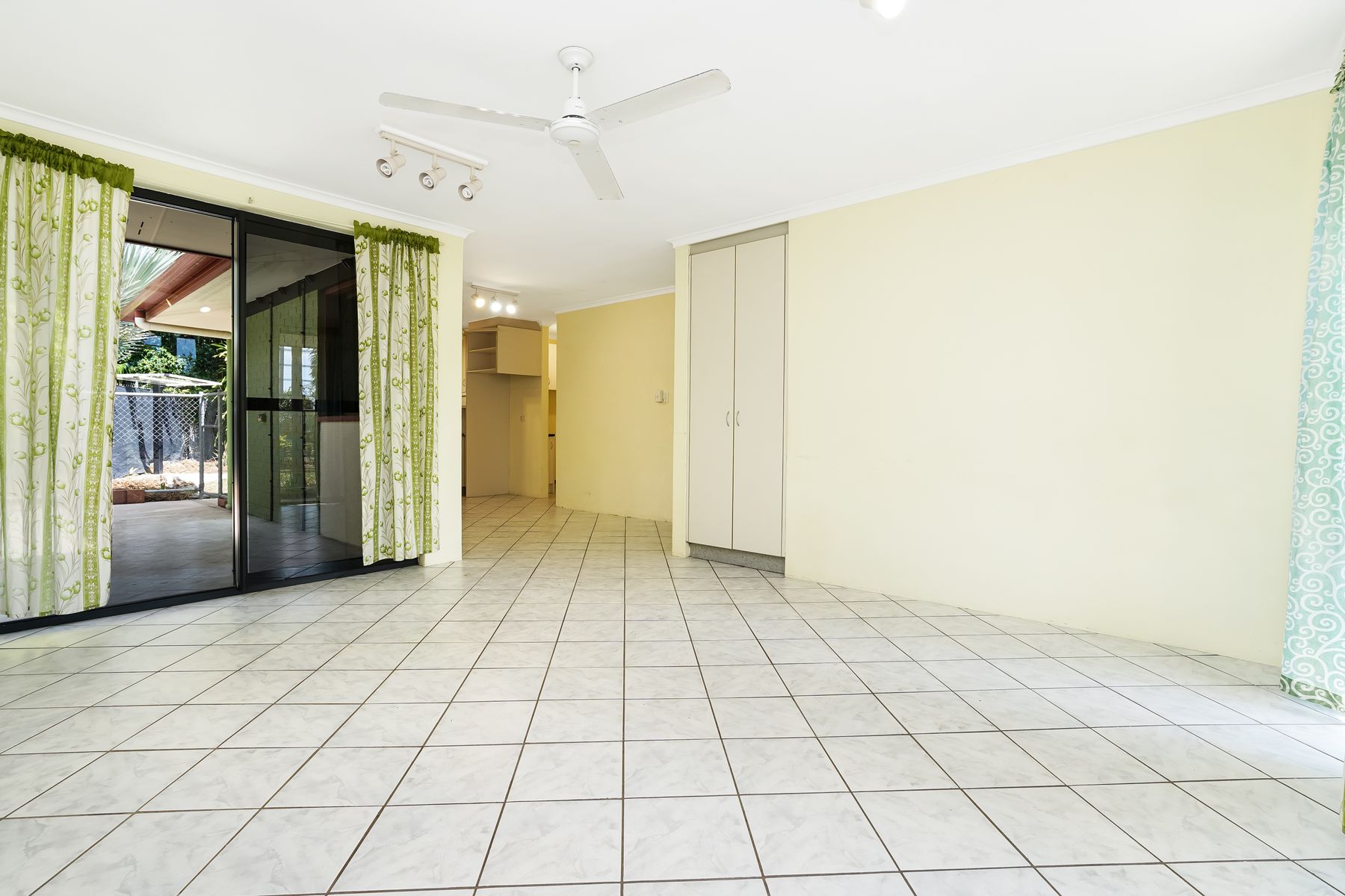 11 Ambon Street, Wagaman NT 0810, Wagaman - Thumbnail 4