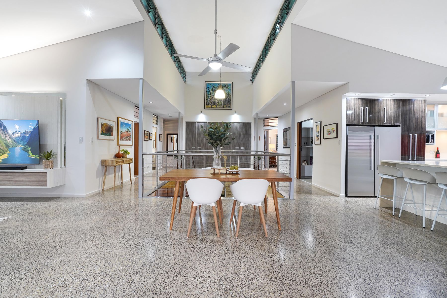 2 Yirra Crescent, Rosebery NT 0832, Rosebery - Thumbnail 2