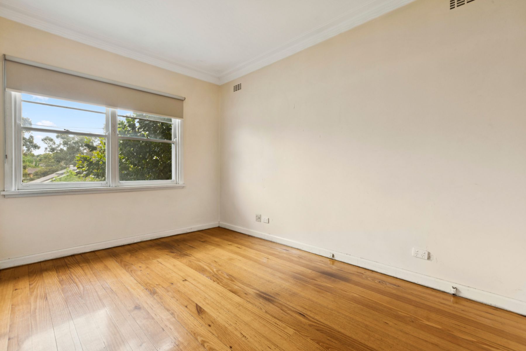 13 Goold Street, Burwood, Burwood - Thumbnail 5