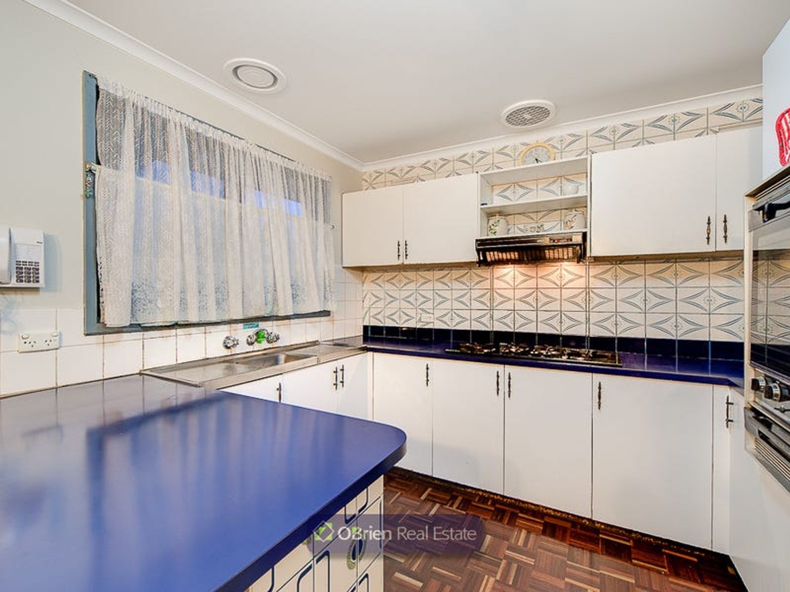 8 Heatherdew Close, Endeavour Hills, VIC 3802, Endeavour Hills - Thumbnail 3