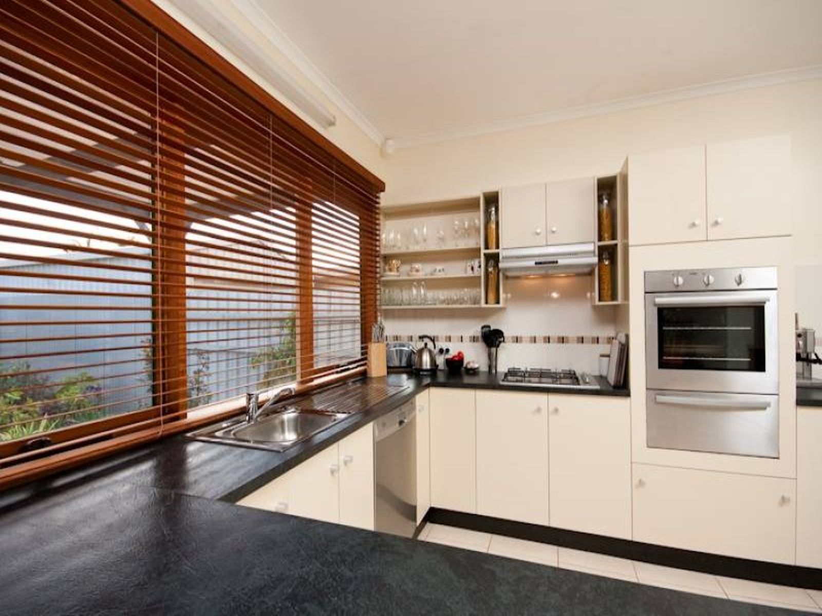 227 Tenth Street, Mildura - Thumbnail 6