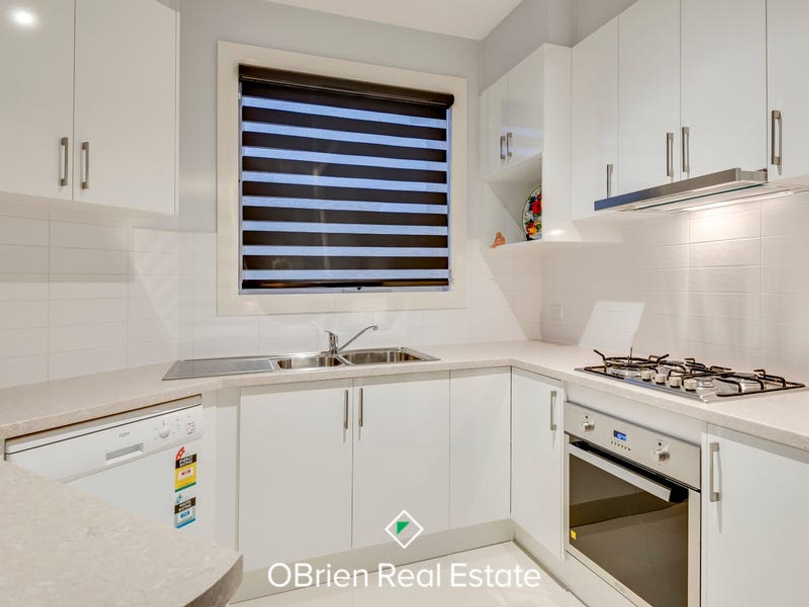 19A Brunel Court, Hampton Park, VIC 3976, Hampton Park - Thumbnail 2