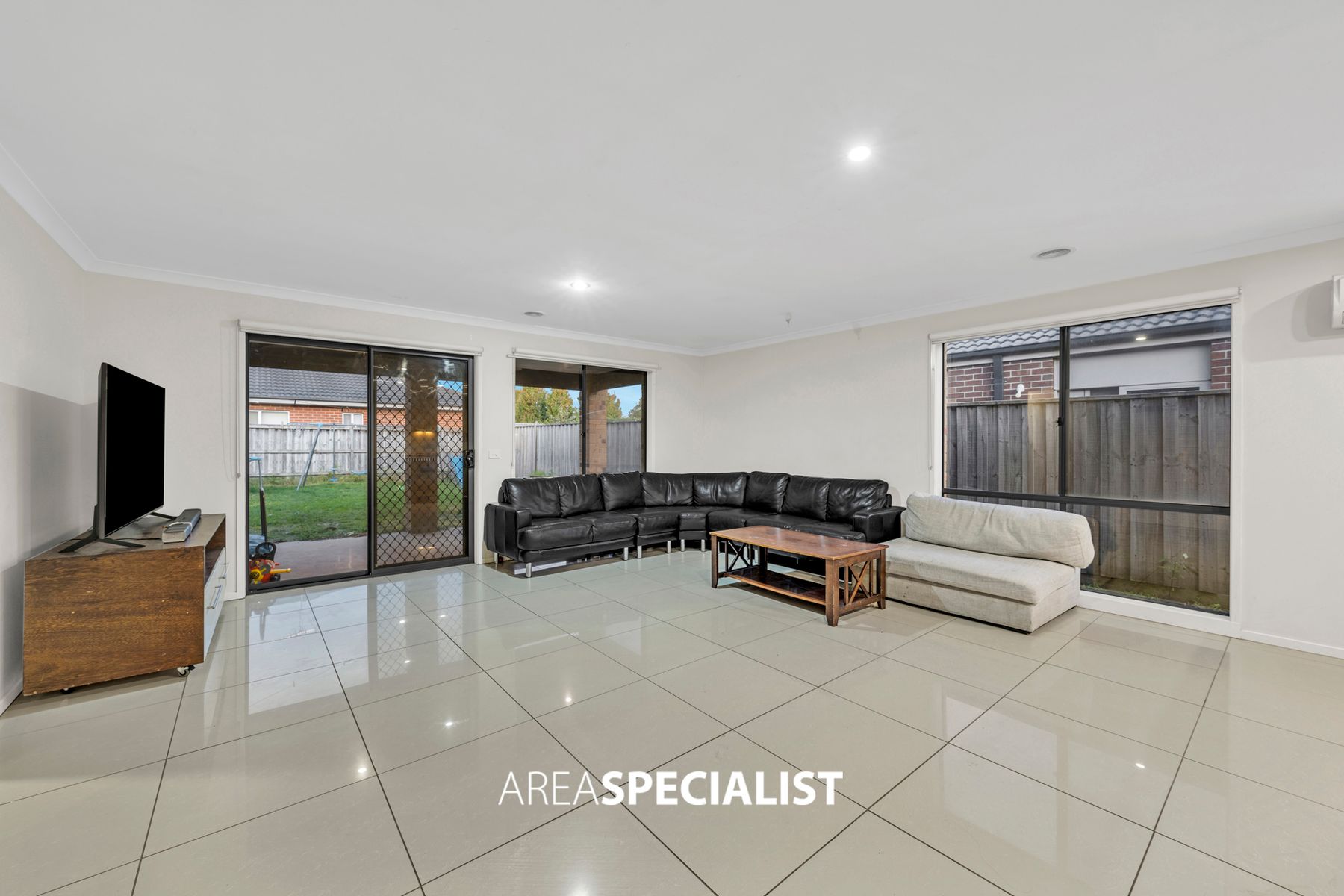 134 William Thwaites Boulevard, Cranbourne North, VIC 3977, Cranbourne North - Thumbnail 2