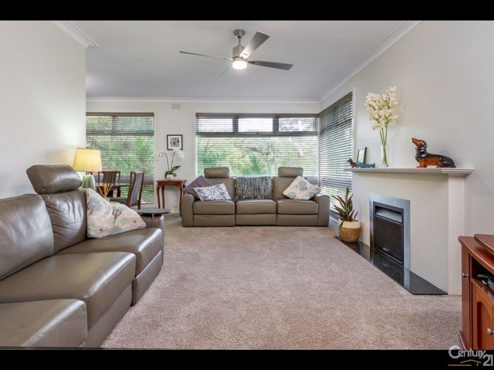 49 Grantley Drive, Glen Waverley, VIC 3150, Glen Waverley - Thumbnail 2