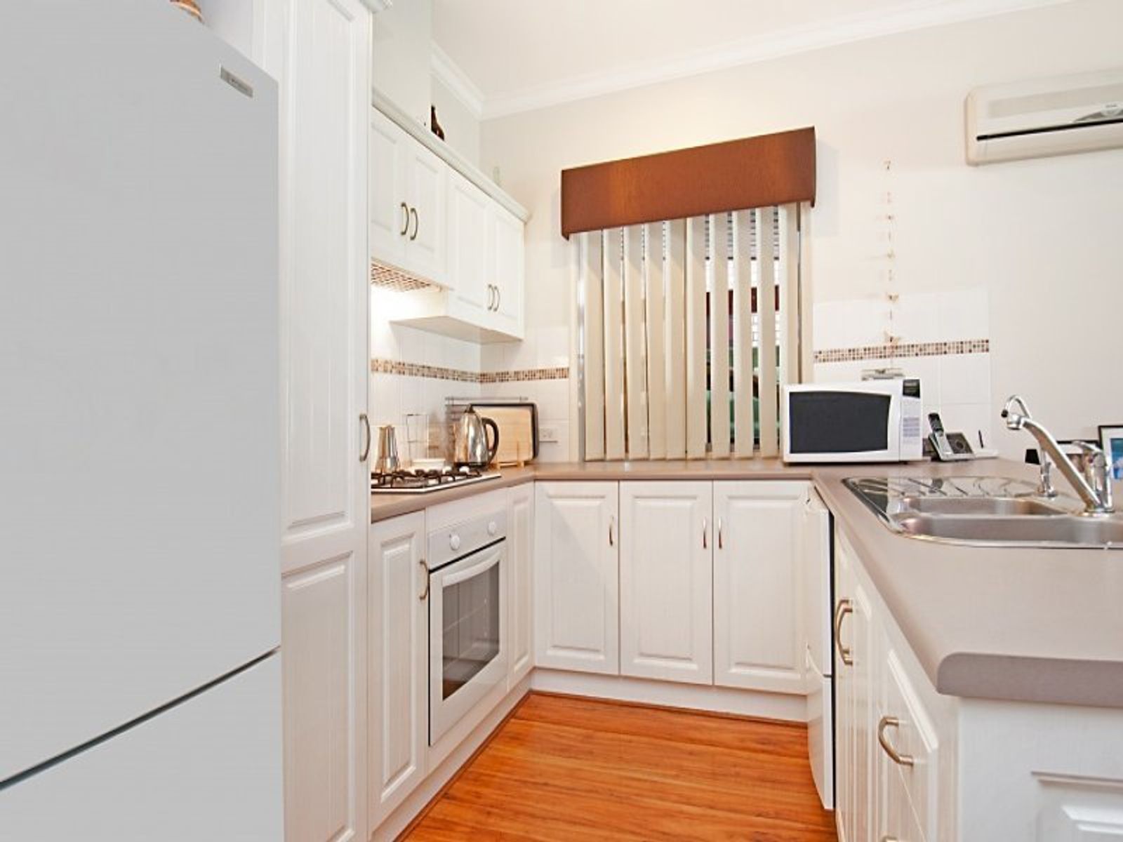 6 Heard Avenue, Mawson Lakes, SA 5095, Mawson Lakes - Thumbnail 3