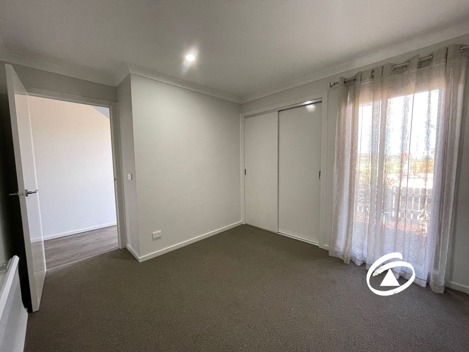 2 Guell Lane, Clyde North VIC 3978, Clyde North - Thumbnail 4