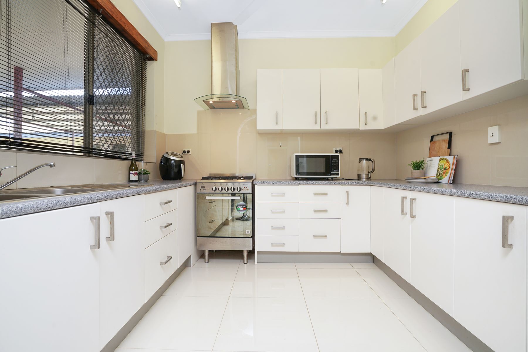 15 Van Diemen Street, Wagaman NT 0810, Wagaman - Thumbnail 3