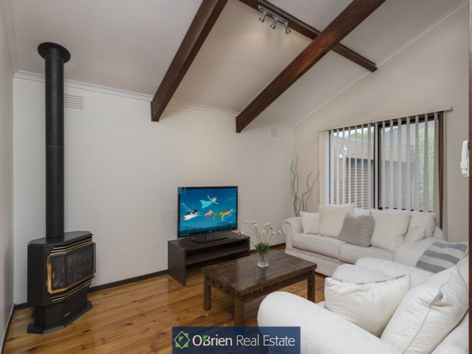 66 Essex Park Drive, Endeavour Hills, VIC 3802, Endeavour Hills - Thumbnail 2