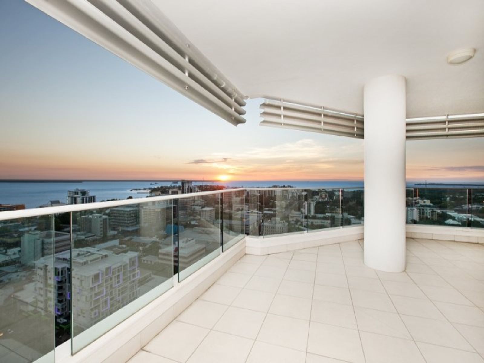2202/43B Knuckey Street, Darwin City NT 0800, Darwin City - Thumbnail 3