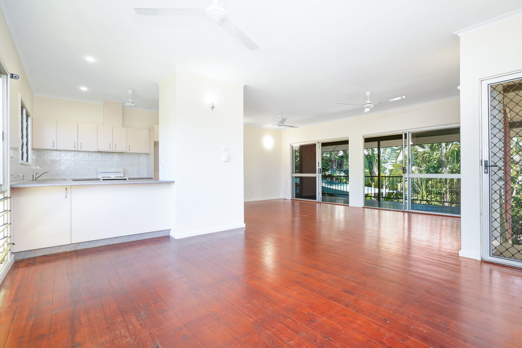 12 Matthews Road, Malak NT 0812, Malak - Thumbnail 2