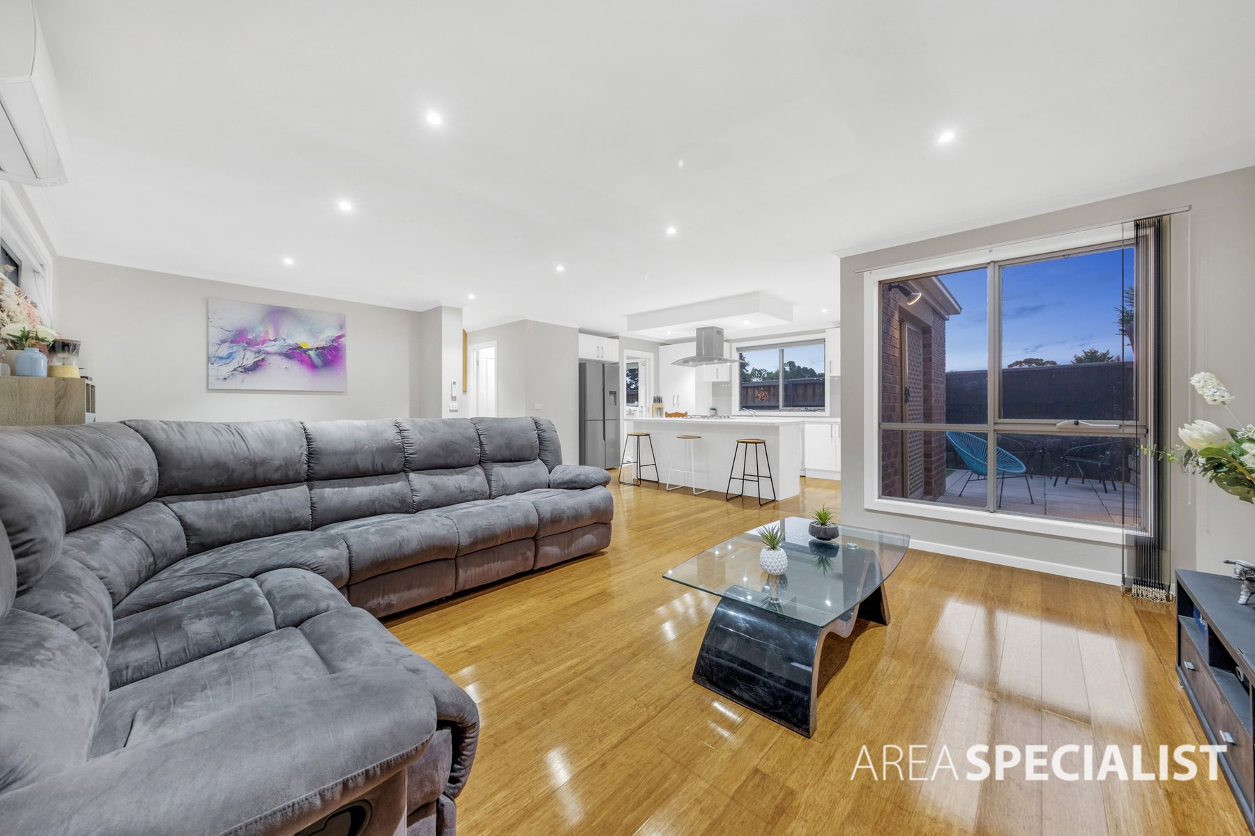 4 Aiden Rise, Narre Warren, VIC 3805, Narre Warren - Thumbnail 4