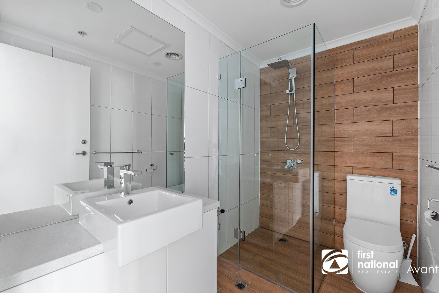 1228/139 Lonsdale Street, Melbourne VIC 3000, Melbourne - Thumbnail 2