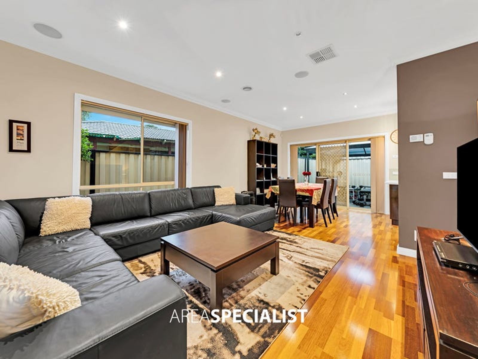 12 Branton Drive, Hampton Park, VIC 3976, Hampton Park - Thumbnail 3