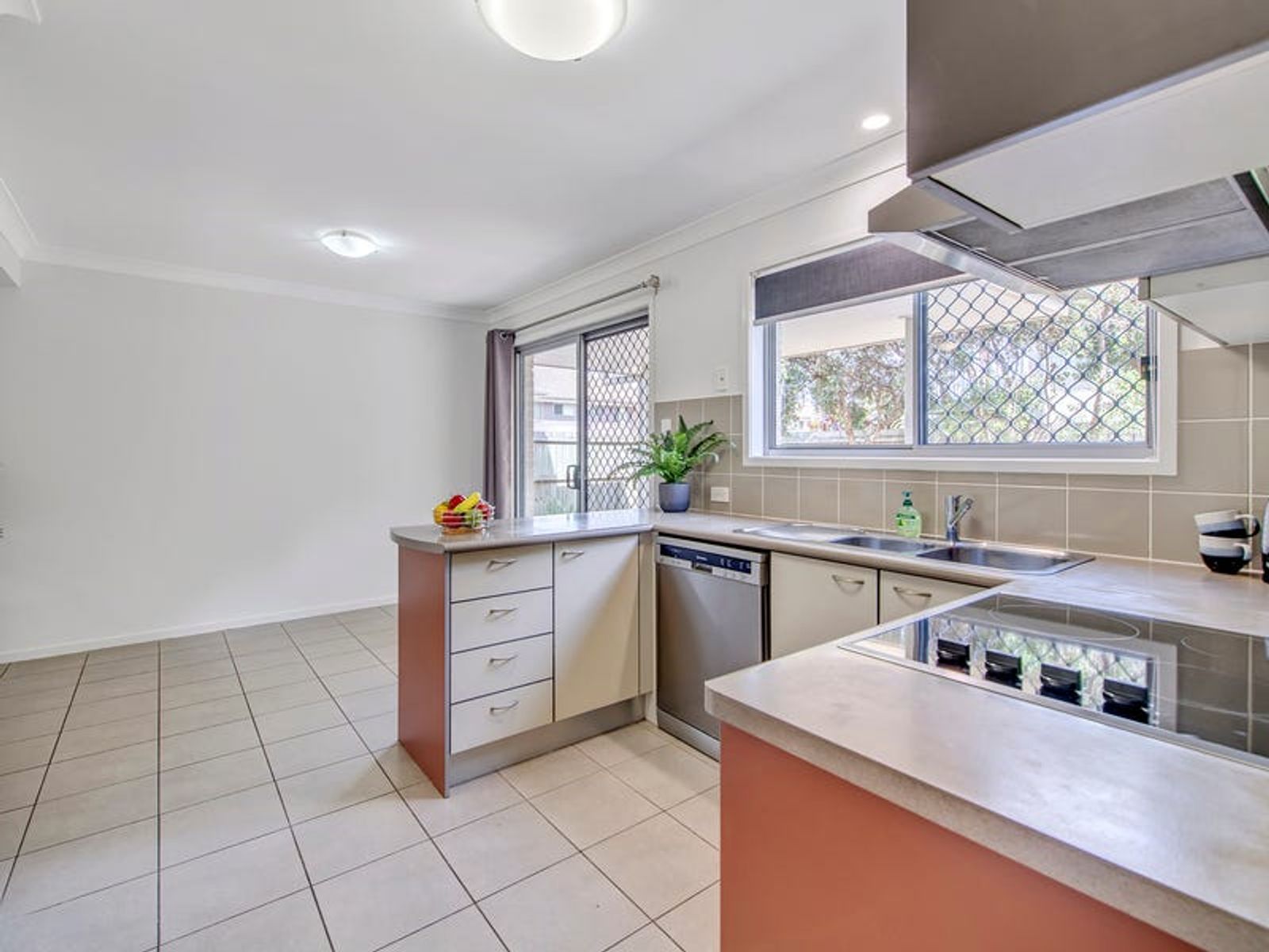 30/14 Fleet Street, Browns Plains QLD 4118, Browns Plains - Thumbnail 8