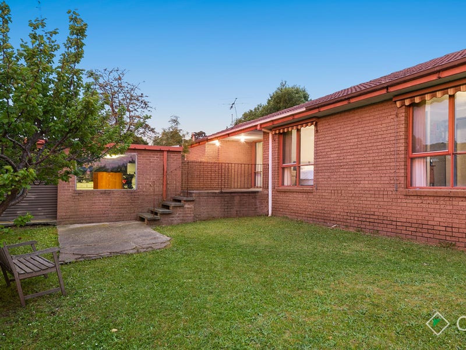 11 Robert Molyneux Avenue, Endeavour Hills, VIC 3802, Endeavour Hills - Thumbnail 7