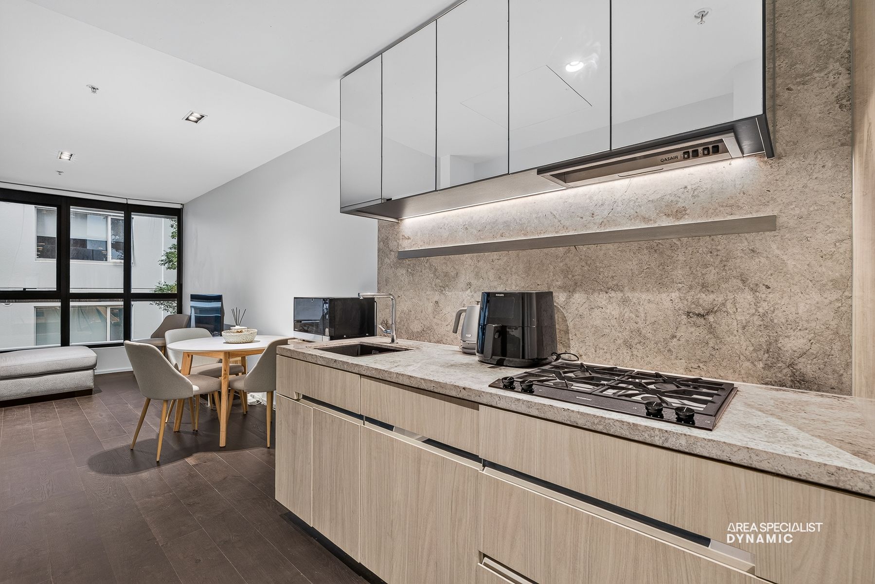 114/20 Queens Road, Melbourne, Melbourne - Thumbnail 3