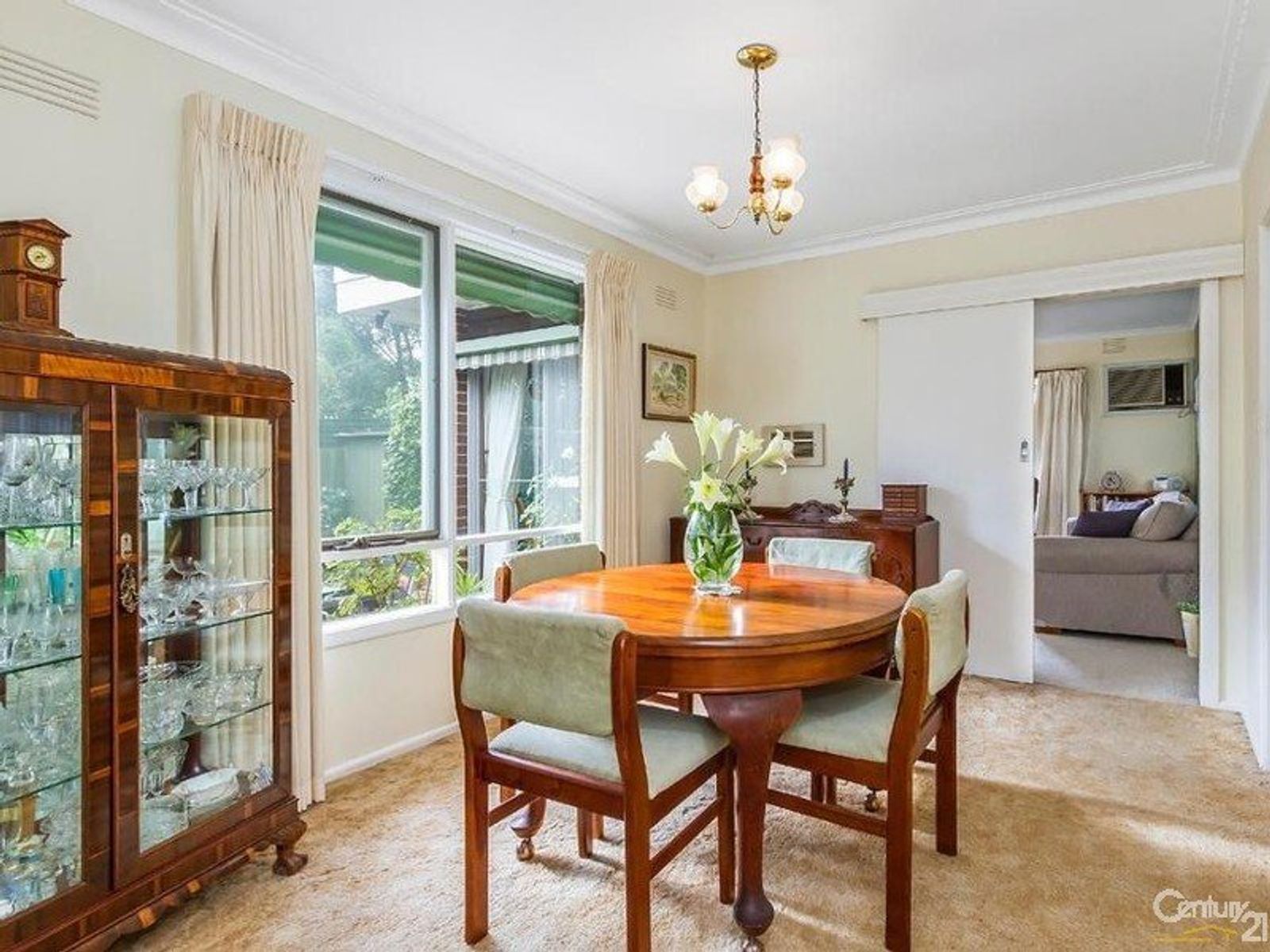 17 Saxon Street, Burwood East, VIC 3151, Burwood East - Thumbnail 4