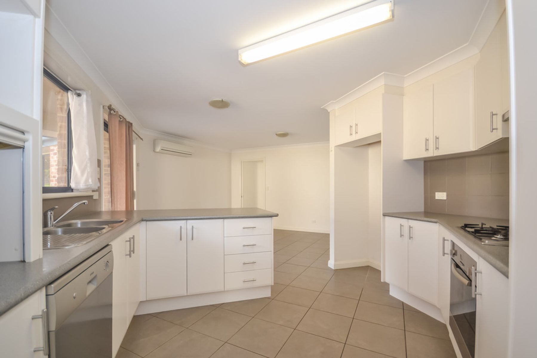 68 White Circle, Mudgee NSW 2850, Mudgee - Thumbnail 2