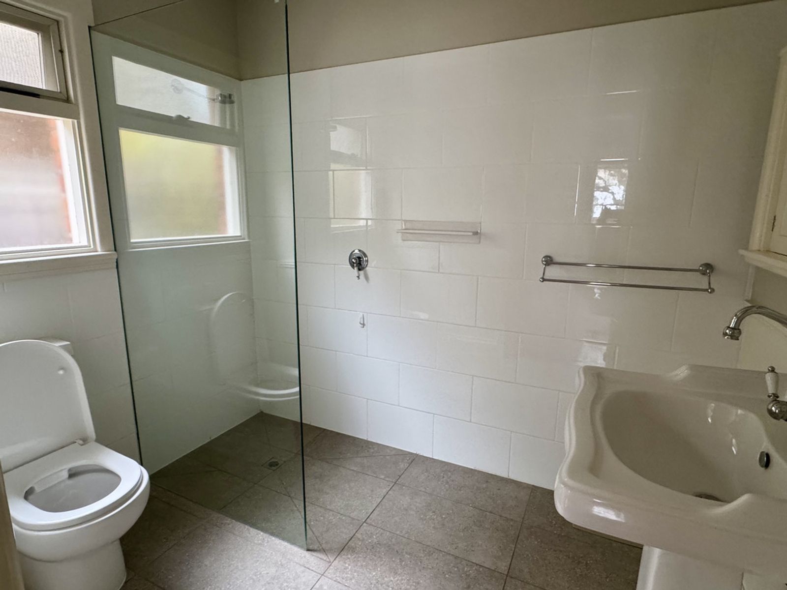24 Henry Street, Traralgon VIC 3844, Traralgon - Thumbnail 7