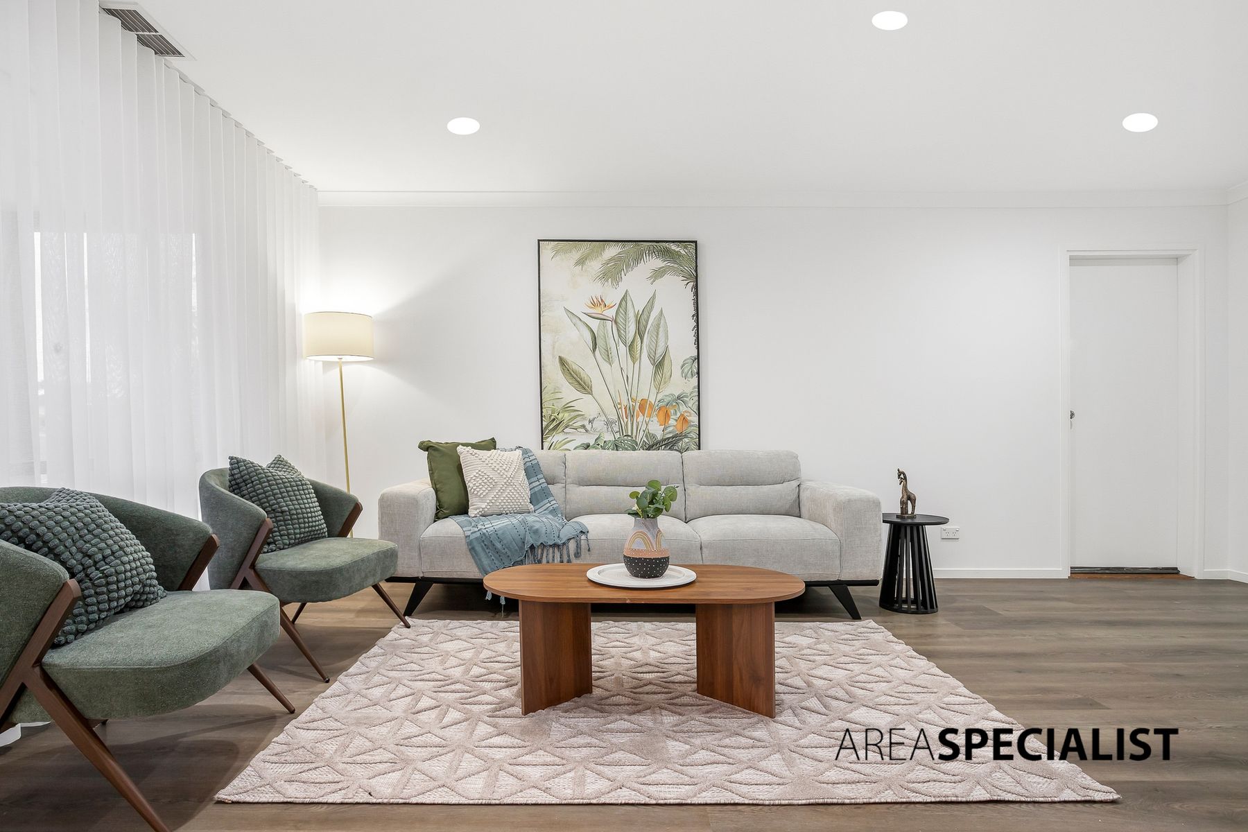 22 Waltzing Drive, Lynbrook, Lynbrook - Thumbnail 5