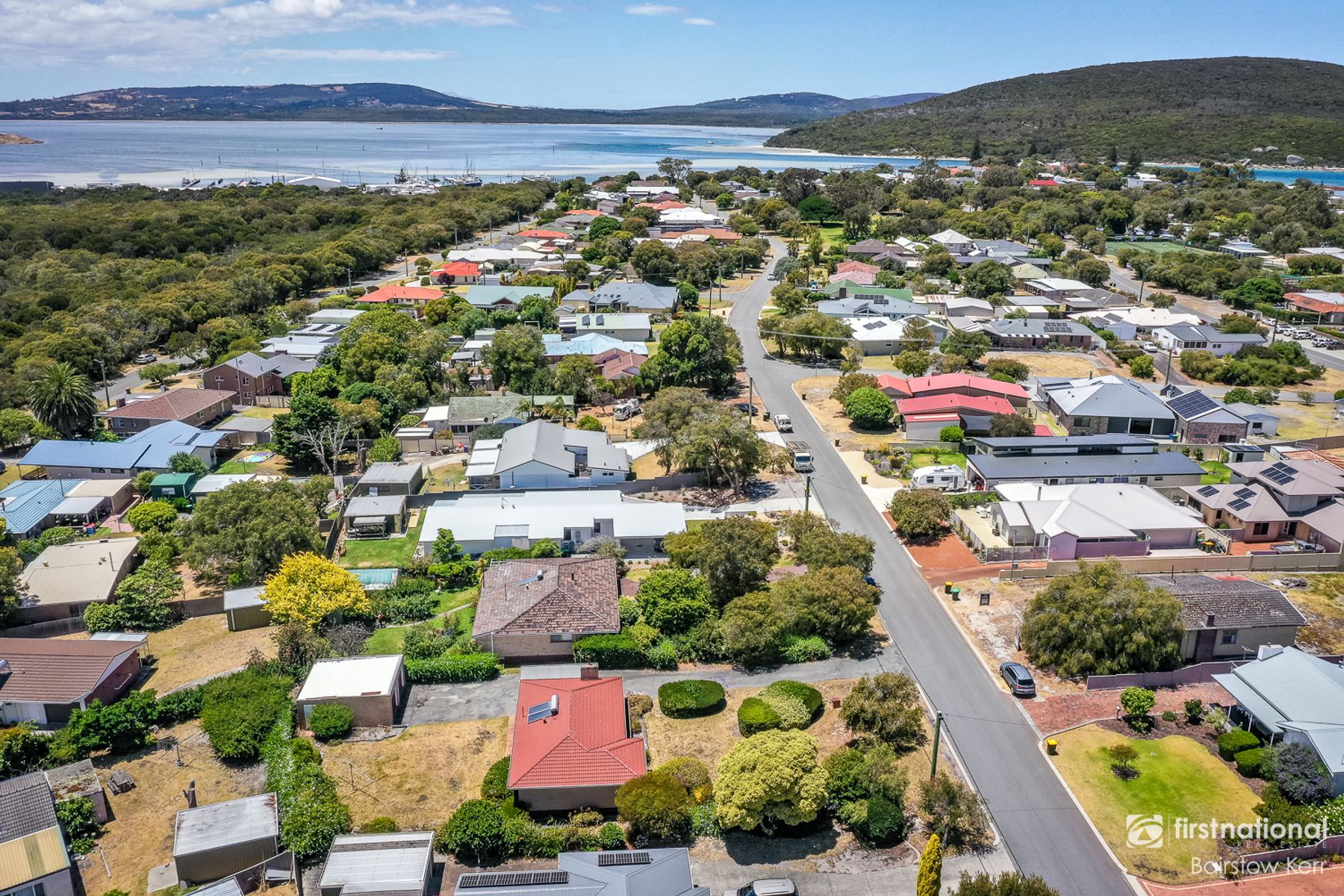 50 Bedwell Street, Emu Point WA 6330, Emu Point - Thumbnail 2
