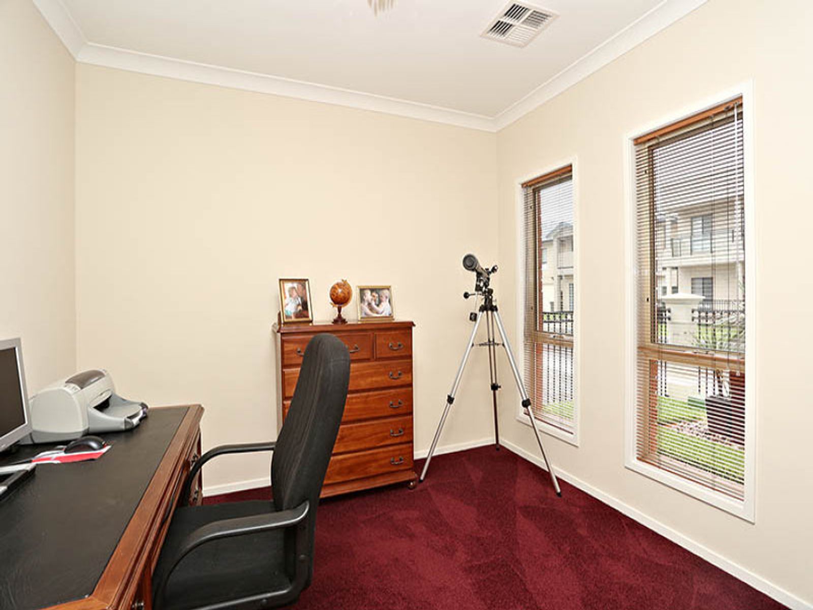 8 Broadwater Crescent, Mawson Lakes, SA 5095, Mawson Lakes - Thumbnail 2