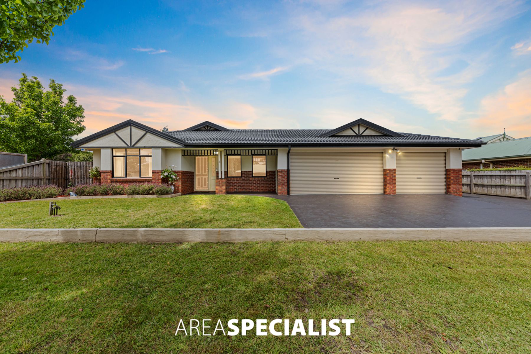 1 Mahogany Court, Pakenham, VIC 3810, Pakenham - Thumbnail 2