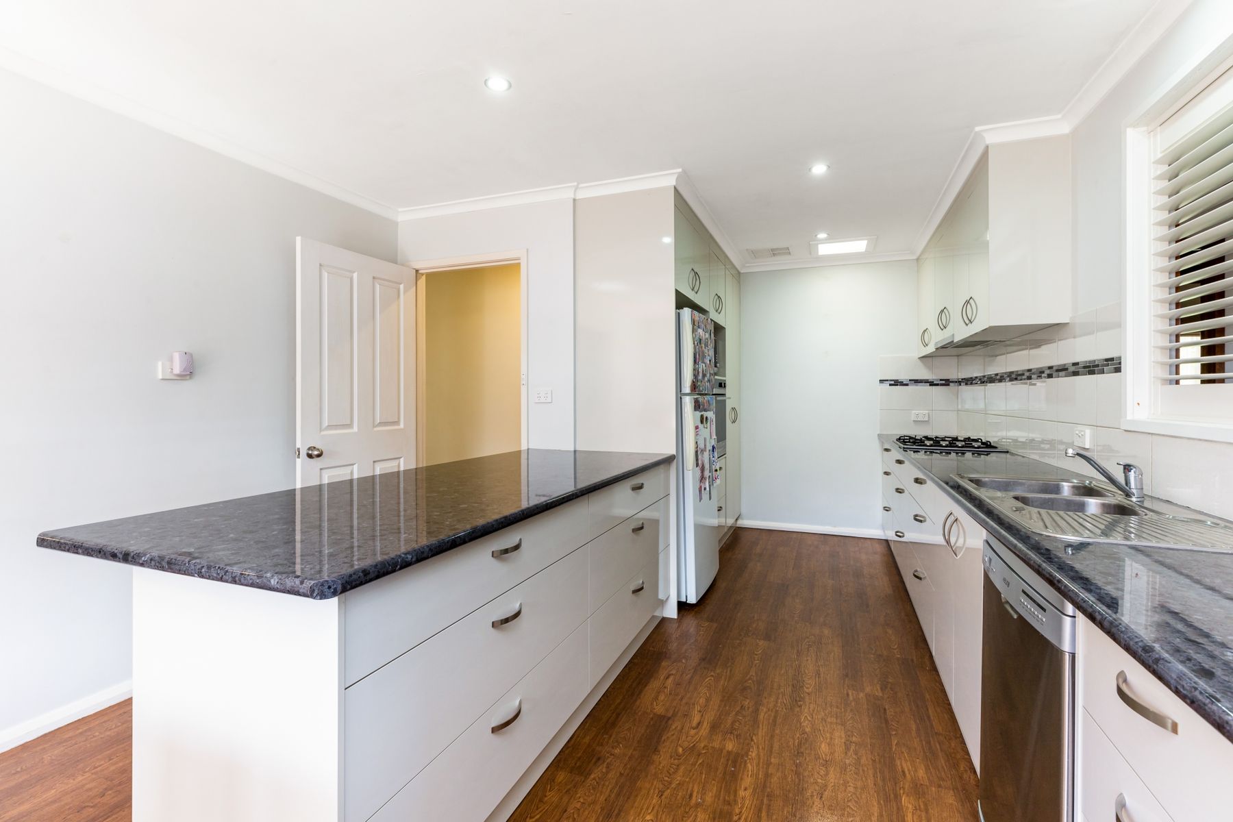 239 St Aidans Road, Strathdale, VIC 3550, Strathdale - Thumbnail 2