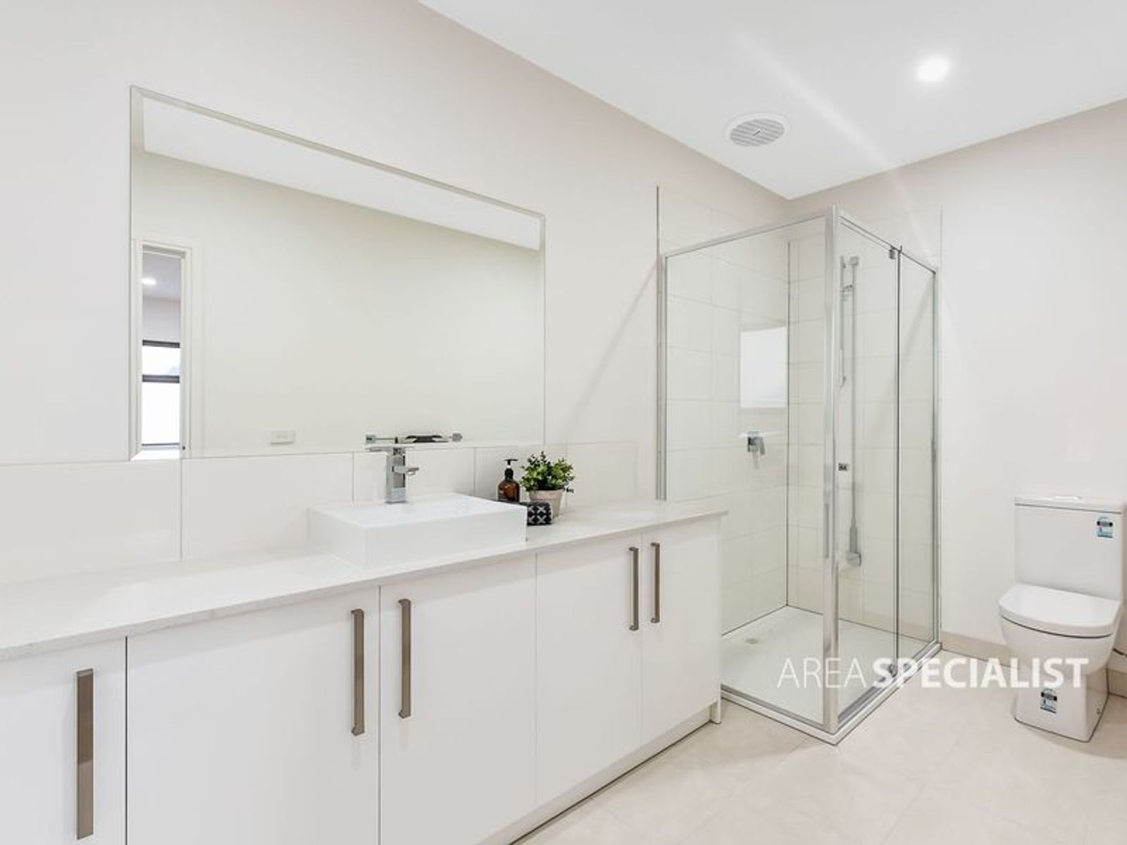 2/8 Alfred Street, Noble Park, VIC 3174, Noble Park - Thumbnail 4