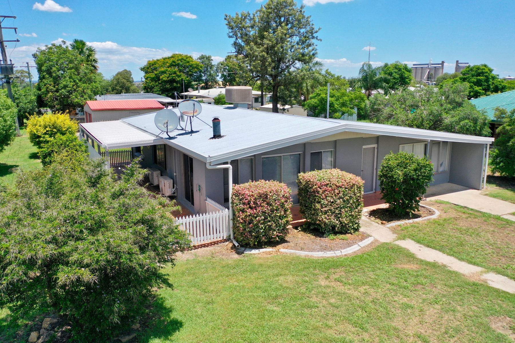 2 Hoffman Street, Wandoan QLD 4419