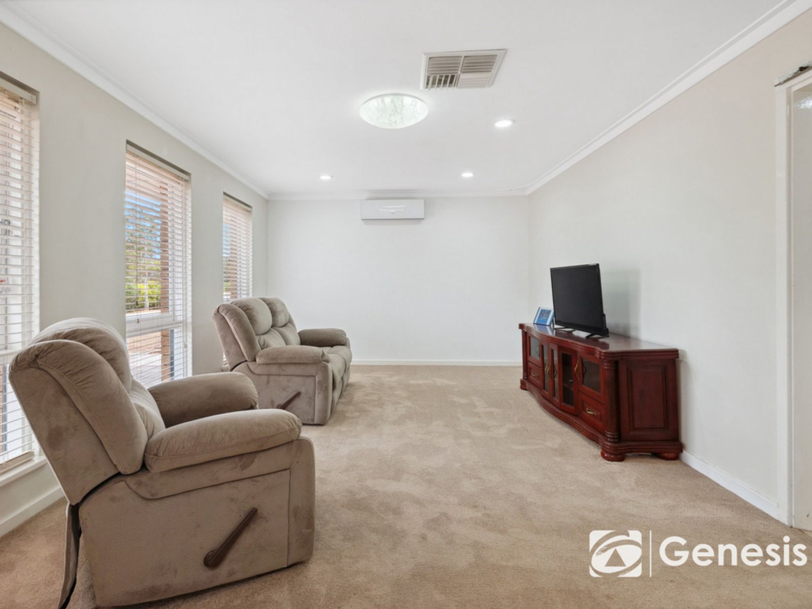 8 Kathleen Road, Lesmurdie, WA 6076, Lesmurdie - Thumbnail 8