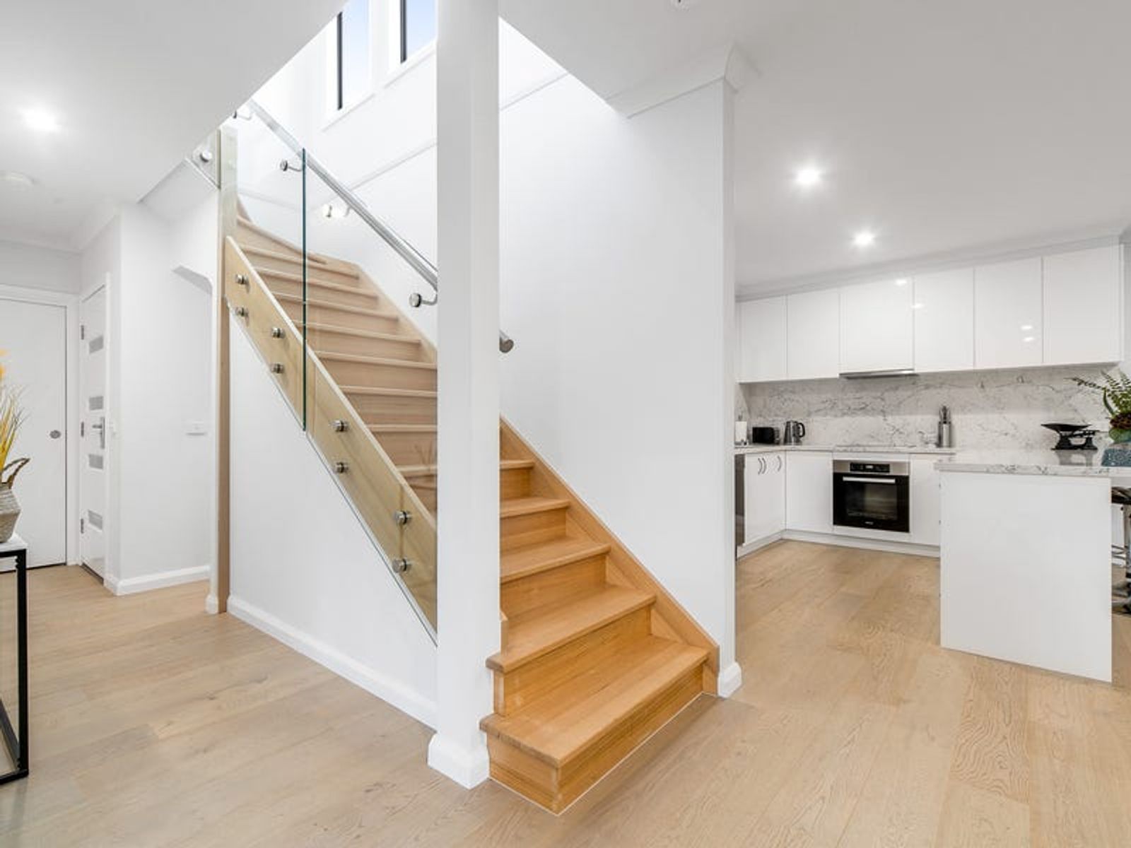 3/33 Davies Street, Safety Beach, VIC 3936, Safety Beach - Thumbnail 2