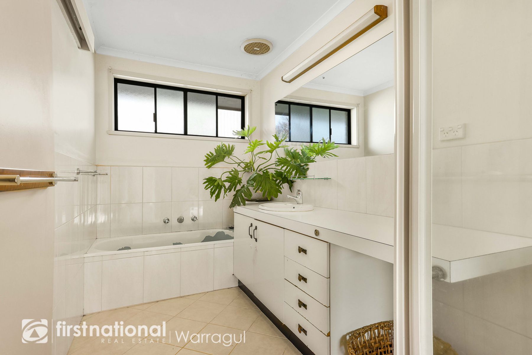 13 Main Neerim Road, Neerim South, VIC 3831, Neerim South - Thumbnail 6