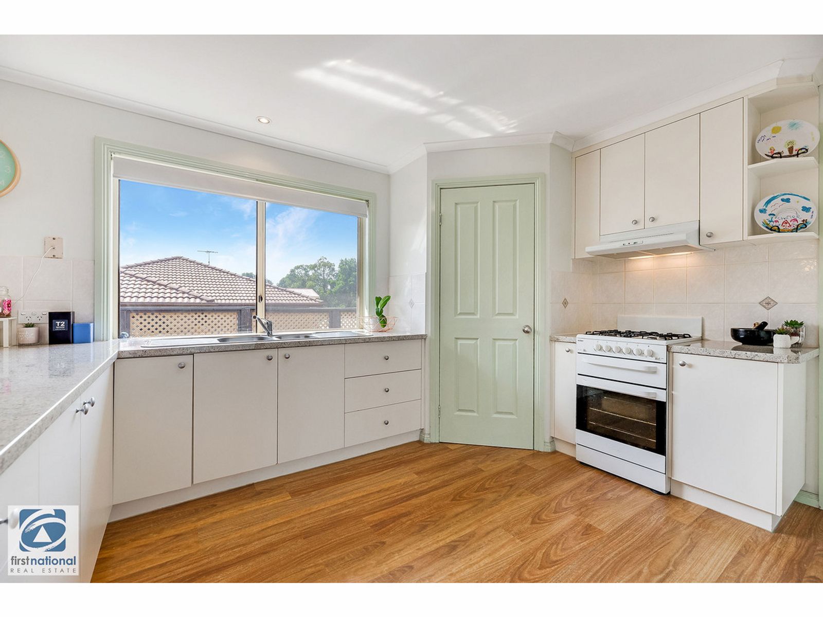 27 Hayes Drive, Warragul, VIC 3820, Warragul - Thumbnail 4