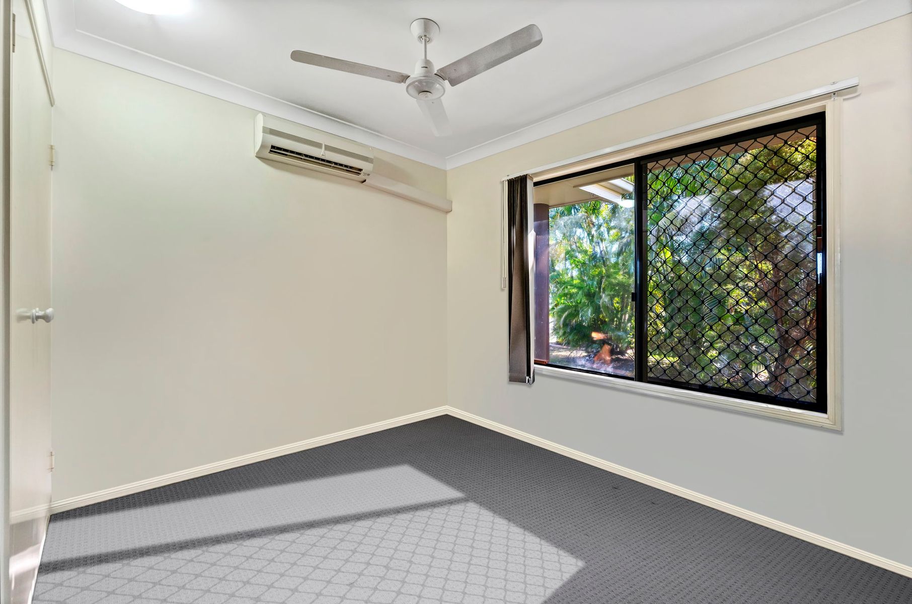 32 Elton Drive, Kelso, QLD 4815, Kelso - Thumbnail 7