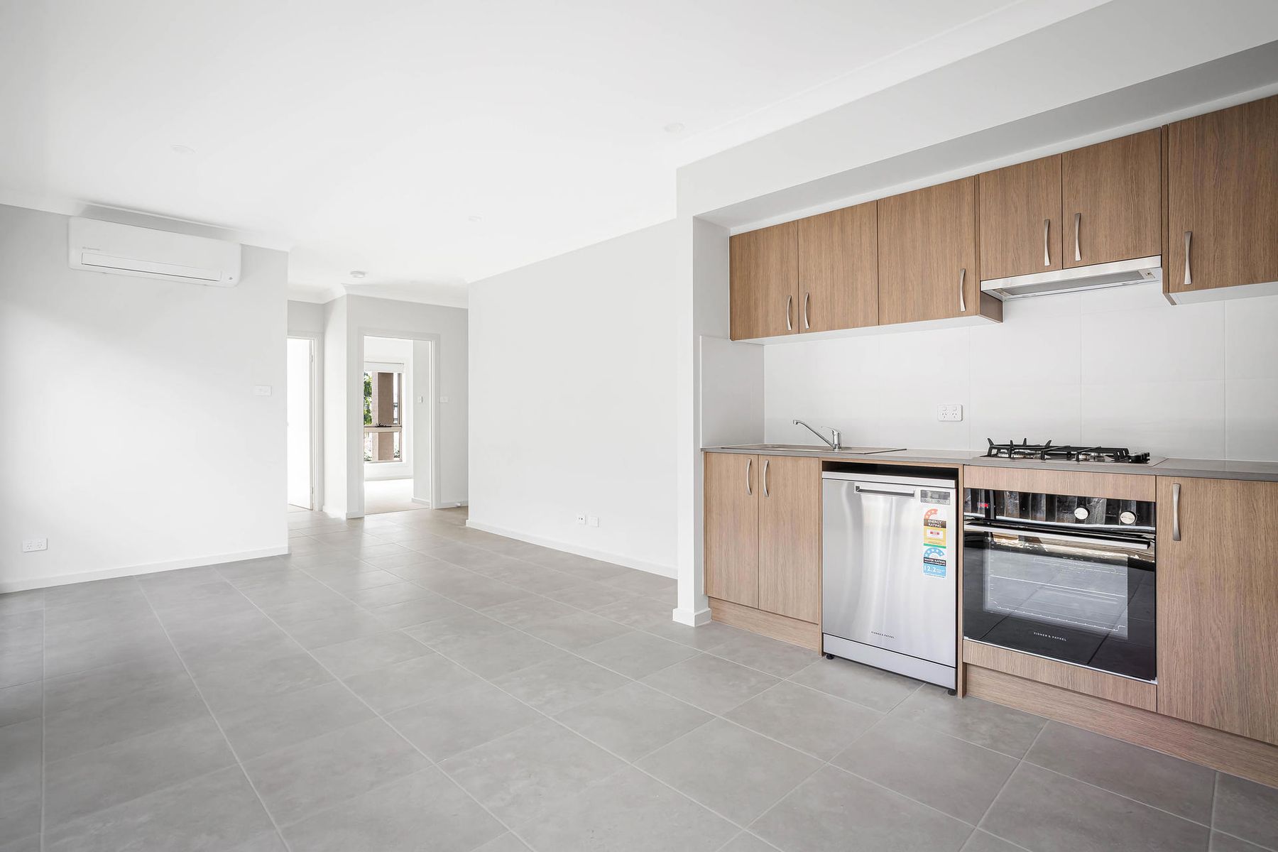 2A Sundowner Parkway, Gables NSW 2765, Gables - Thumbnail 3