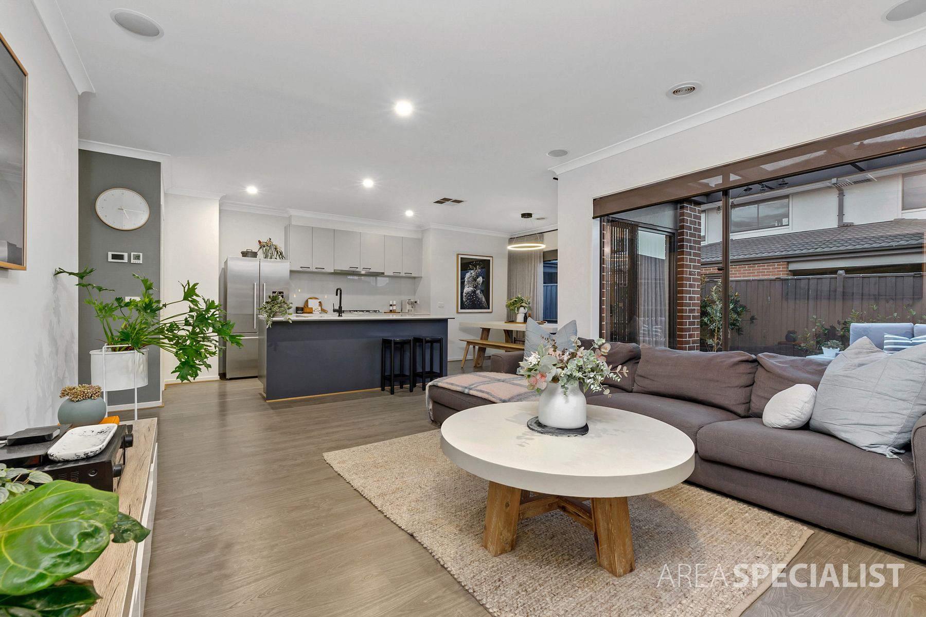 13 Dressen Way, Clyde North, VIC 3978, Clyde North - Thumbnail 3