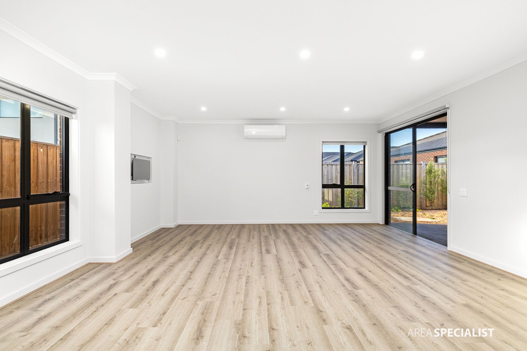 31 Widmark Road, Truganina, VIC 3029, Truganina - Thumbnail 8