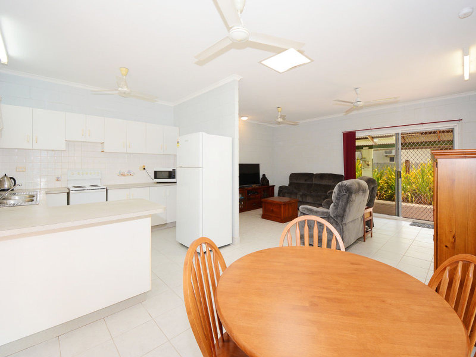 18 Wiesener Court, Woodroffe NT 0830, Woodroffe - Thumbnail 2