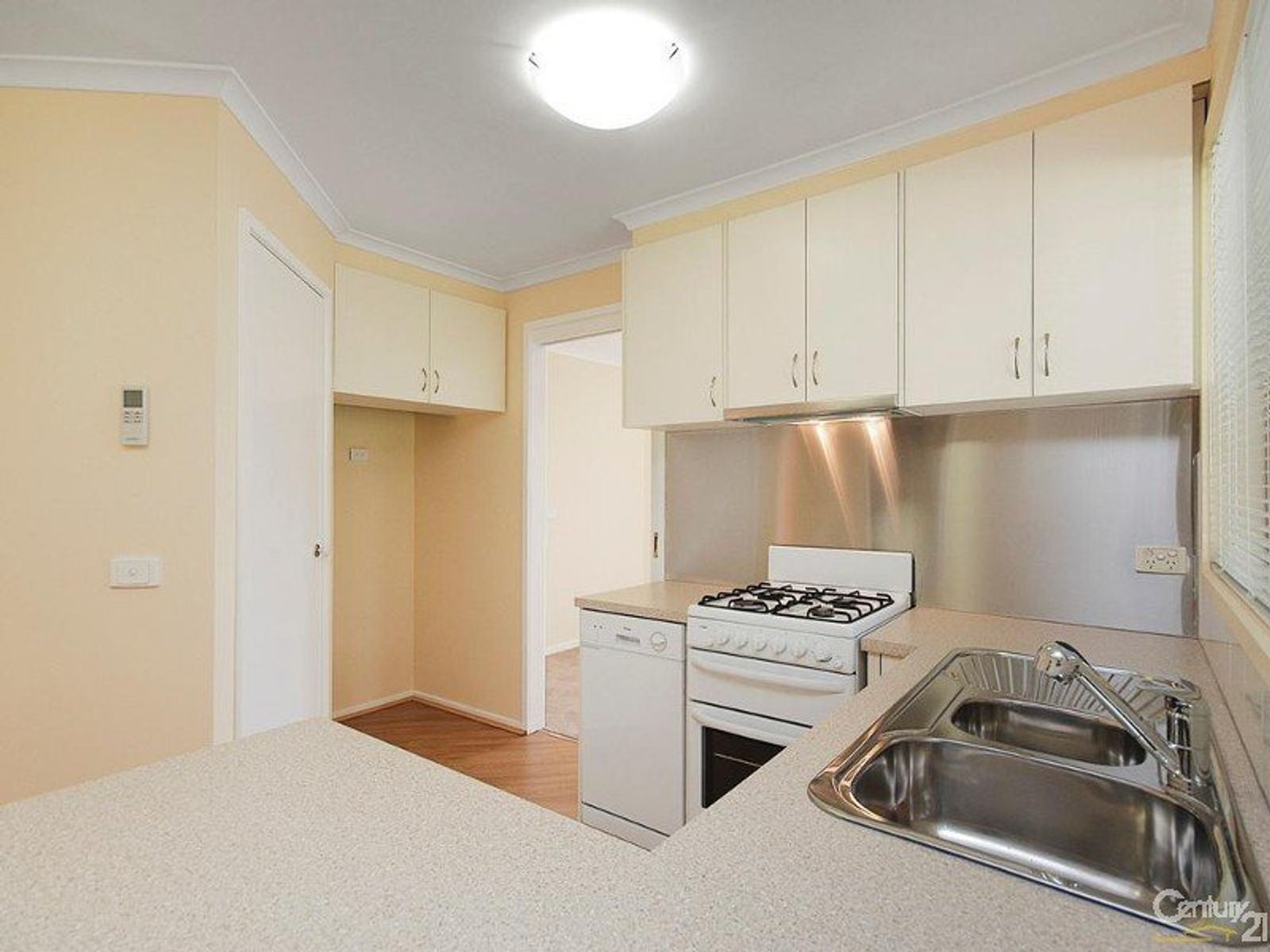 16 Rowen Court, Cranbourne North - Thumbnail 5